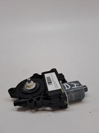 MOTOR ELEVALUNAS DELANTERO IZQUIERDO KIA VENGA (2)