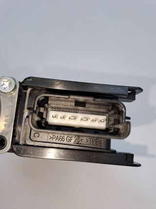MOTOR ELEVALUNAS DELANTERO IZQUIERDO KIA VENGA (2)