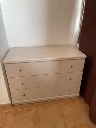 Cajonera gris de madera