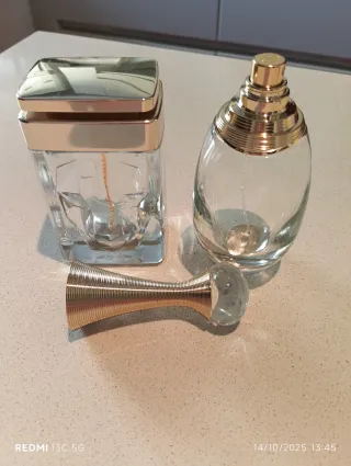 Collezione Bottiglie di profumo