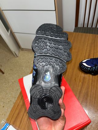 Zapatillas Nike Shox Negras y Azules