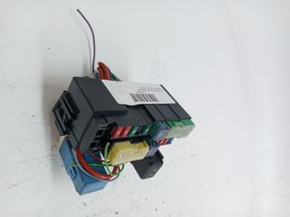 CAJA RELES / FUSIBLES NISSAN NOTE (12)
