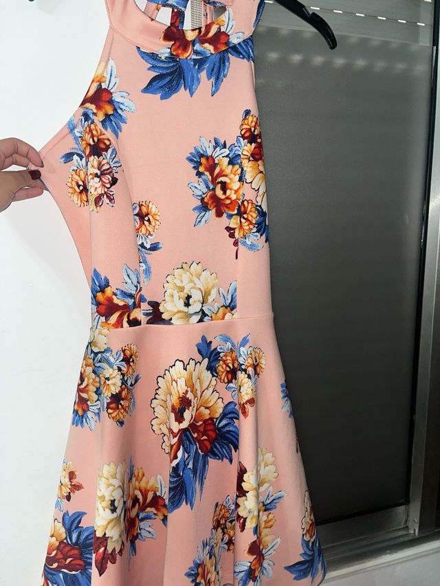 Abito colombiano con pantaloncini