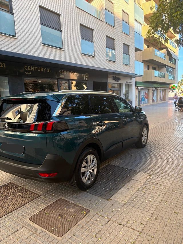 Peugeot 5008 2017