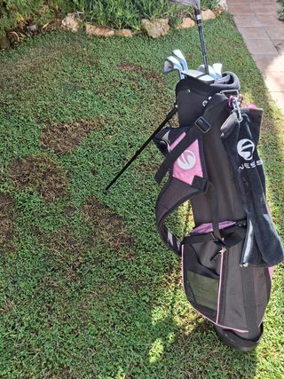 Bolsa y palos de golf para mujer