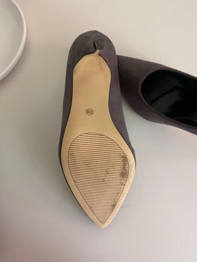 Zapatos de tacón grises Colourcherie talla 36