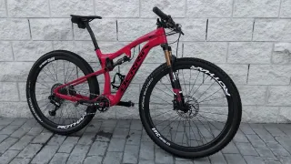Bici Doble Suspensión Carbono Berria