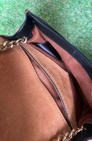 Bolso Sandro negro y naranja