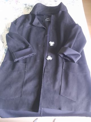 Chaquetón Bershka Antelina Negro