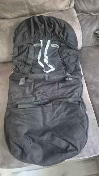 Saco y manoplas para carrito bebé