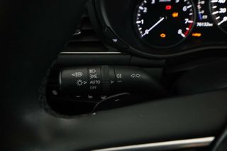 Mazda 3 2.0 Zenith-X