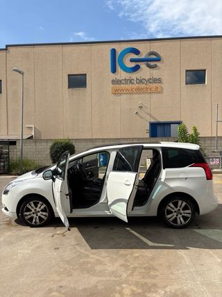 Peugeot 5008 2010
