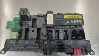 CAJA RELES / FUSIBLES LAND ROVER RANGE ROVER (LM)