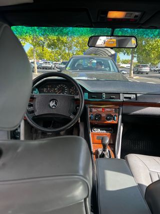 Mercedes-Benz Clase E 1992