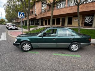 Mercedes-Benz Clase E 1992