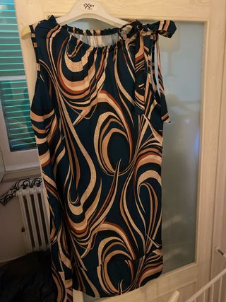 Vestito fantasia scollo arricciato taglia unica