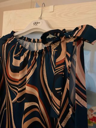 Vestito fantasia scollo arricciato taglia unica