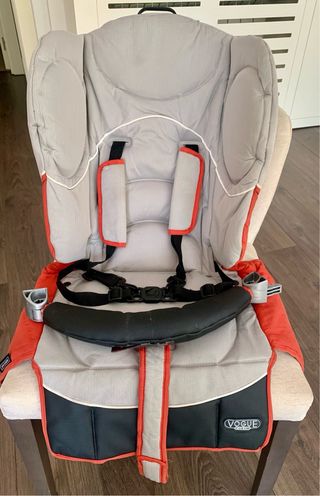 Carrito y silla de bebé Vogue.