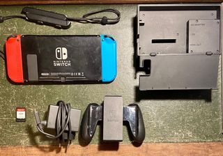 Nintendo Switch + FIFA 24 y Minecraft