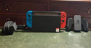 Nintendo Switch + FIFA 24 y Minecraft