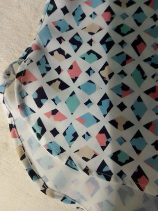 Blusa mujer estampado geométrico