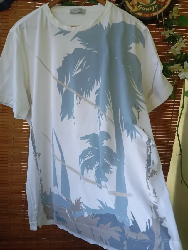 Camiseta hombre palmeras y velero