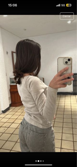 Camiseta beige manga larga