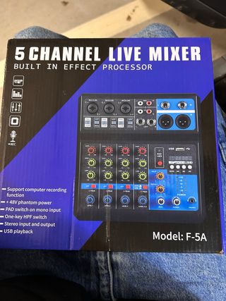 Mixer Audio 5 Canali con Effetti