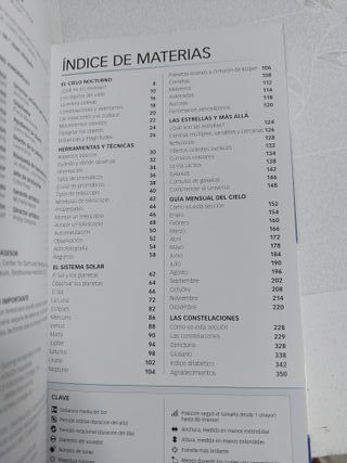 Libro Estrellas y Planetas Guías Naturaleza