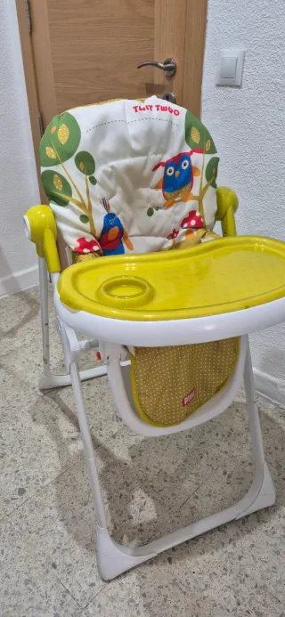 Trona infantil con estampado de búhos