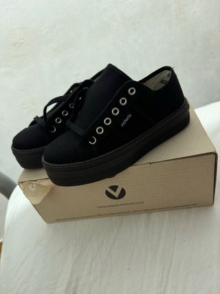 Zapatillas Victoria niña talla 35 negras