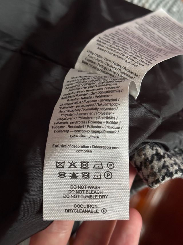 Abrigo Jack & Jones cuadros gris y negro