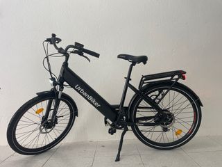 Bicicleta UrbanBiker Eléctrica Negra