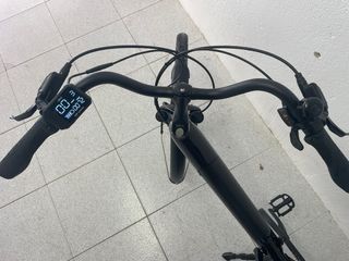 Bicicleta UrbanBiker Eléctrica Negra