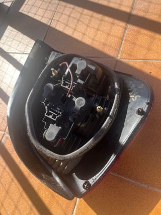 Piloto trasero derecho Renault Scenic