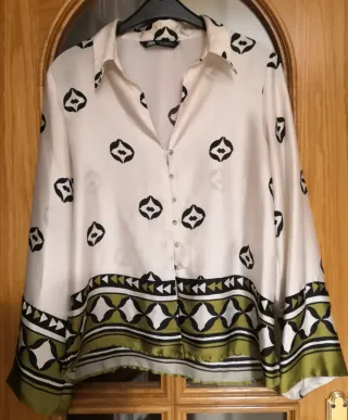 Camisa Zara cuello solapa estampado