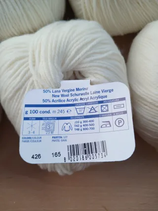 19 Ovillos Lana Mondial Merino Extra