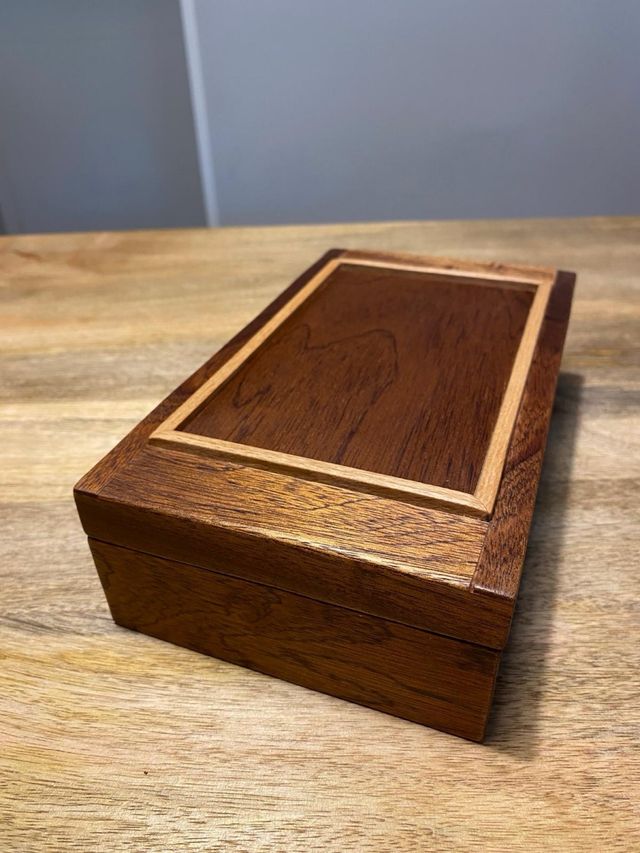 Caja artesanal de madera diseño único