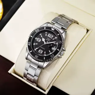 Reloj de acero inoxidable (tipo Diver) de cuarzo.