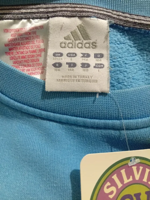Felpa Adidas Vintage Blu
Logo S ricamato