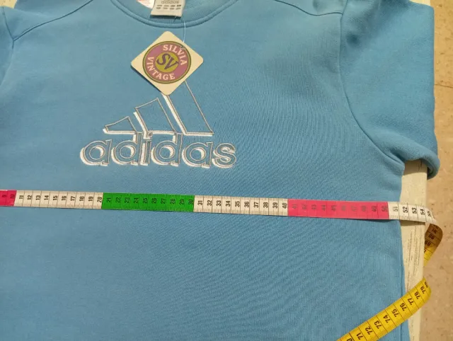 Felpa Adidas Vintage Blu
Logo S ricamato