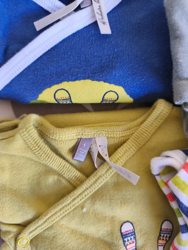 Bodys manga larga para recién nacidos.