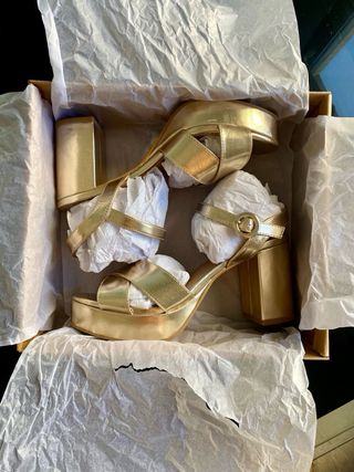 Sandalias Marypaz Tacón Plataforma Doradas