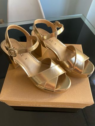 Sandalias Marypaz Tacón Plataforma Doradas