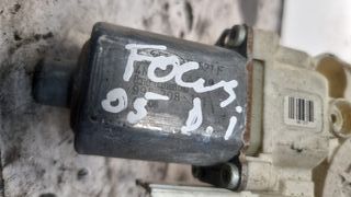 MOTOR ELEVALUNAS DEL IZQUIERDO FORD FOCUS 2 2005