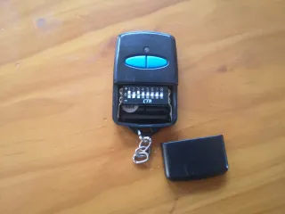 Mando de Garaje o Puerta Automática Erreka