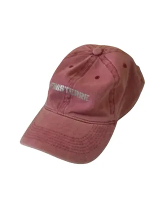 Gorra rosa con texto