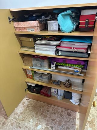 Mueble de almacenaje de madera