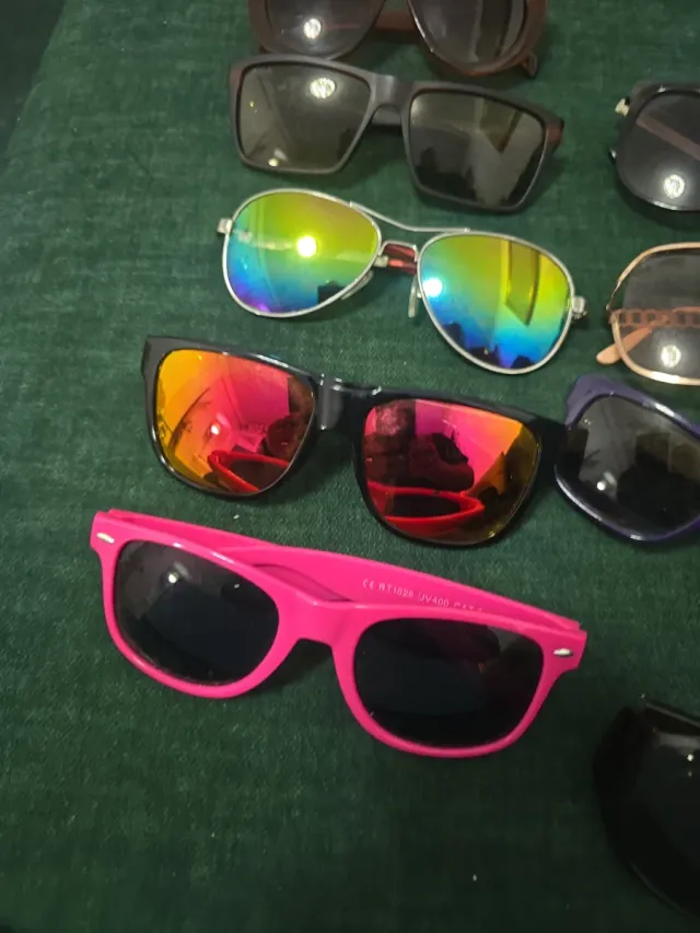 Lote de 9 gafas de sol 15€