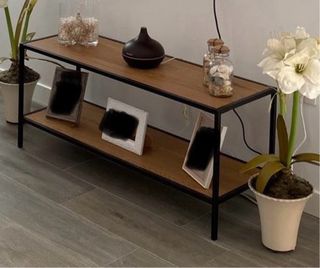 Mesa auxiliar madera y metal nueva